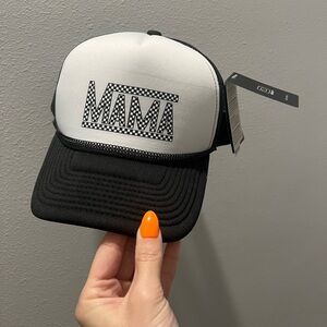 “MAMA” trucker hat•NWT
